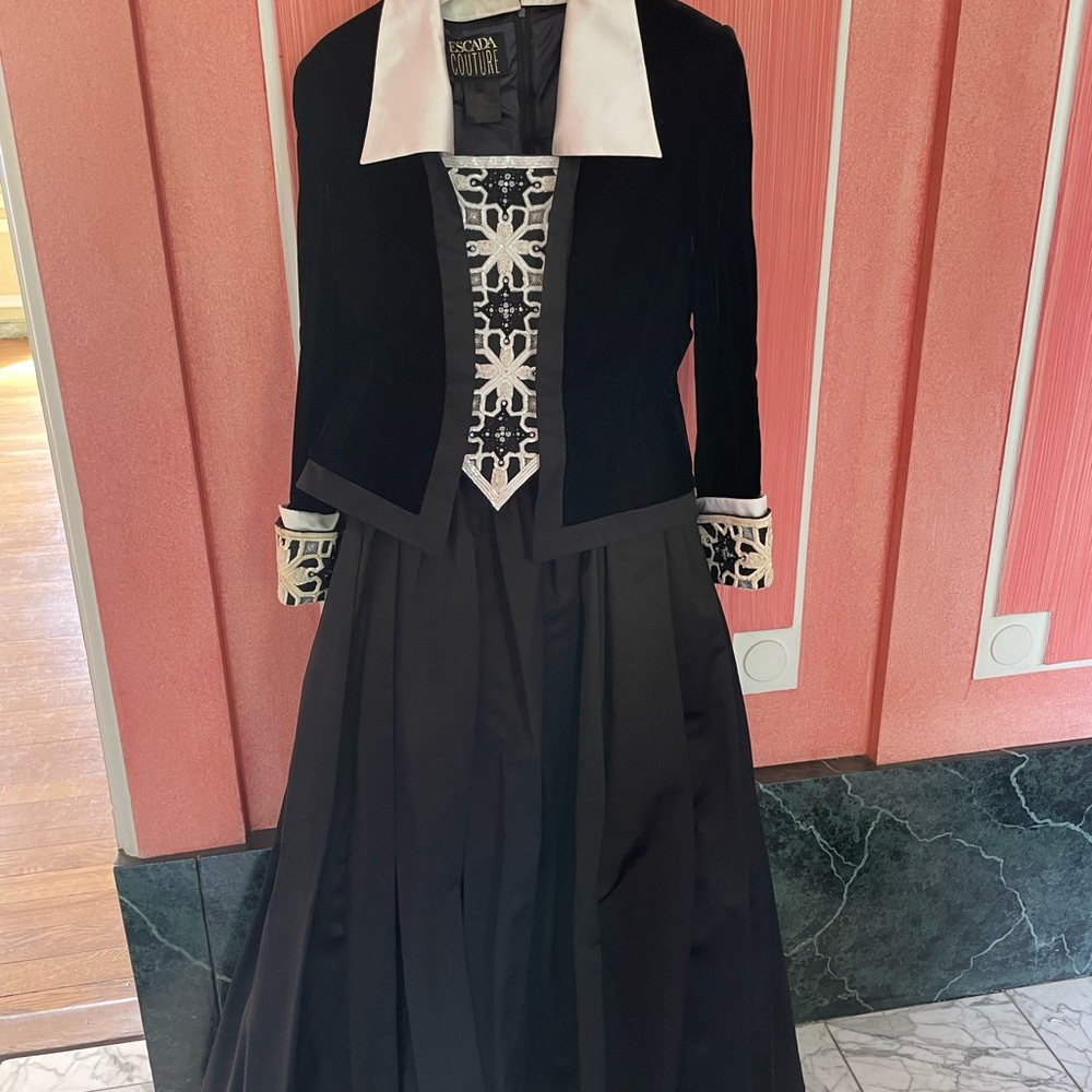 VINTAGE ESCADA COUTURE Elegant Black and White Women's Dress
